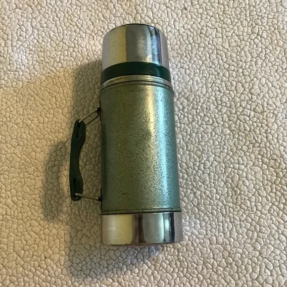 Vintage Aladdin Stanley Thermos 24 oz Wide Mouth Vacuum Bottle A-1350B Green USA - Picture 2 of 9